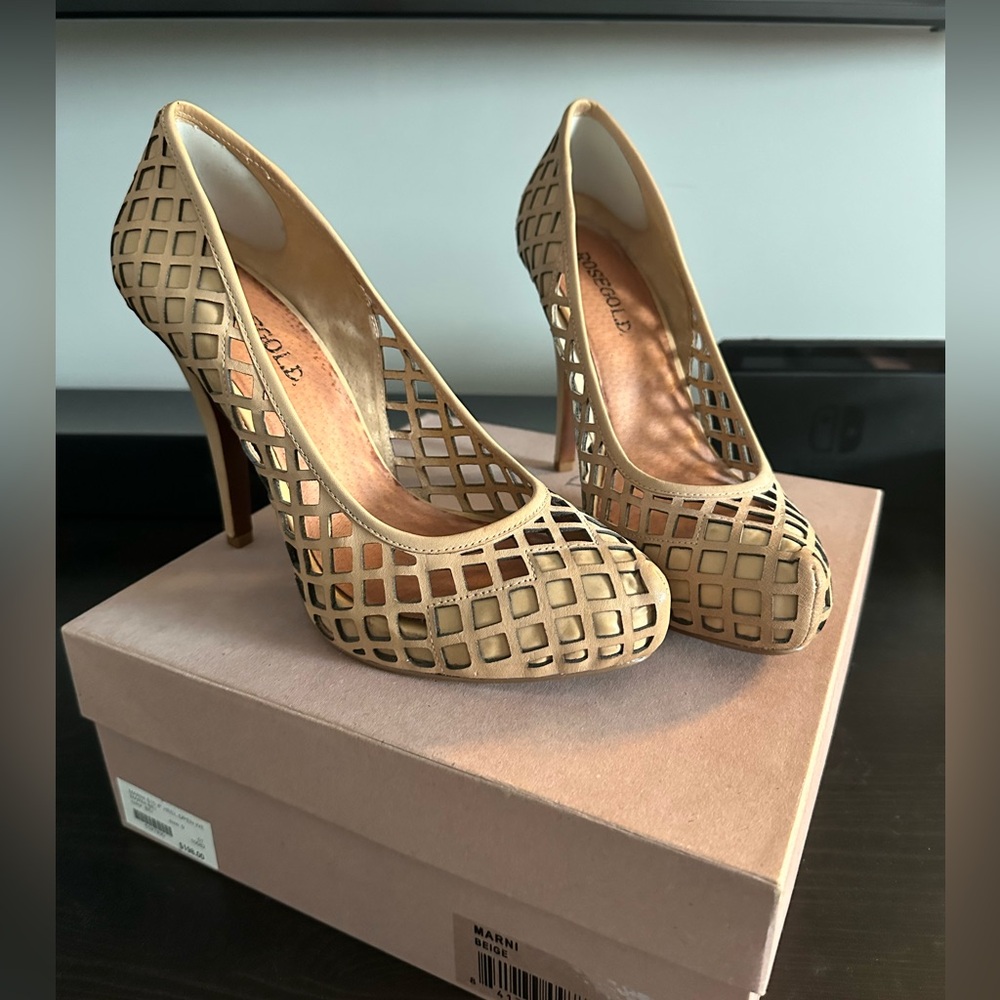 EUC Rosegold Marni Platform Cutout Herl Size 9